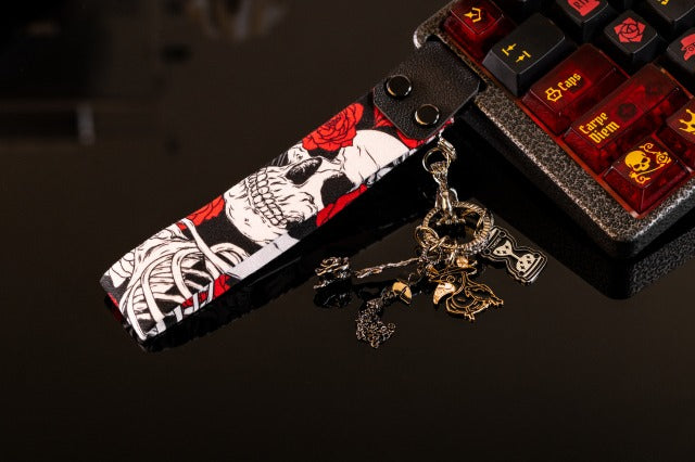 MOMOKA × XIAOQI コラボ ストラップ