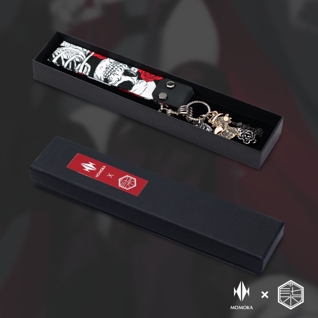 MOMOKA × XIAOQI コラボ ストラップ