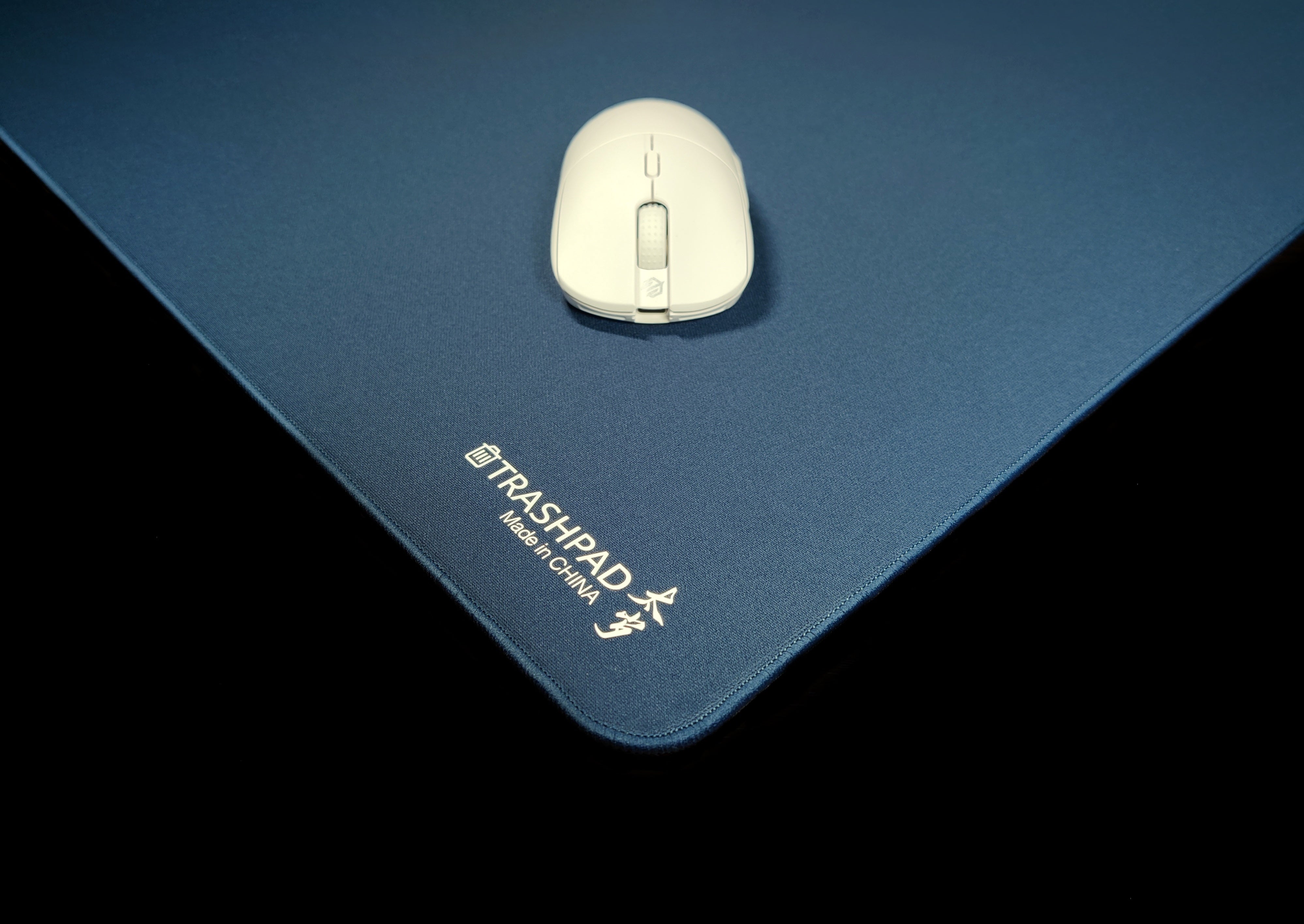 TRASHPAD 太歳【布製マウスパッド】
